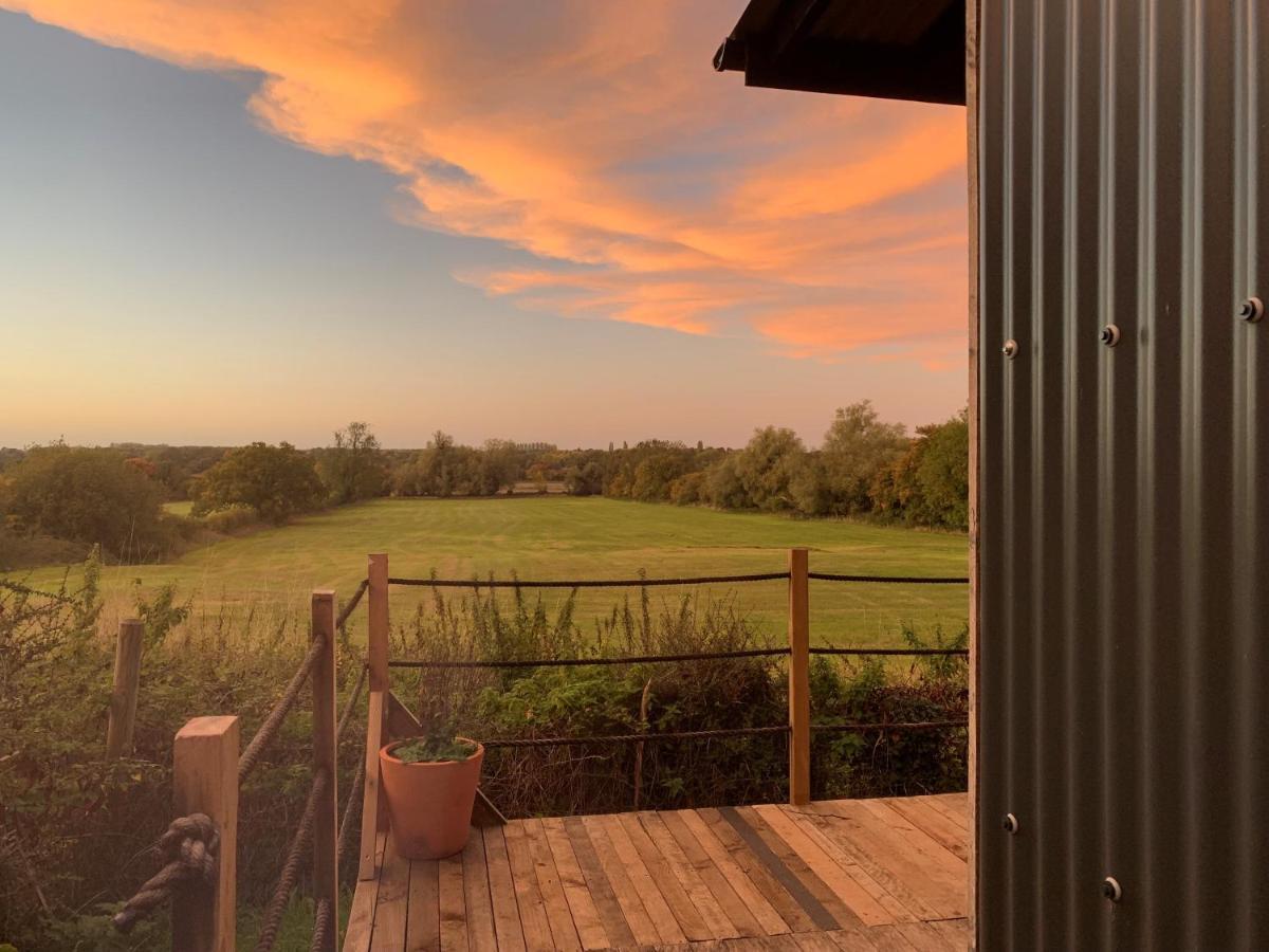Countryside Garden Summer House Calne Exteriér fotografie